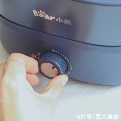 胡萝卜丝|想要滋补养颜补气血，一定要喝一碗蒸菜减脂团子