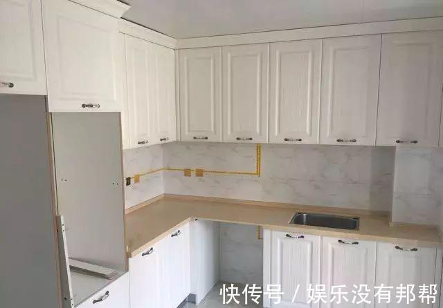 老公|老公这样打柜子，面积大20平，等于多个房间，卧室衣柜顶部赞爆了