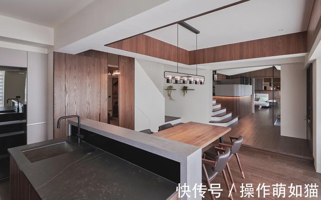 座椅子|只因在日本留过学,47岁的他回农村重建二层老宅,场面极度舒适