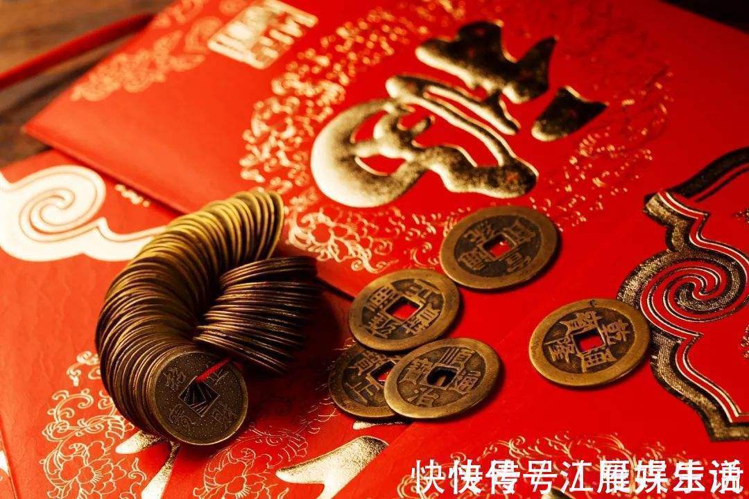 孩子|过年给孩子压岁钱有讲究,年三十给还是大年初一给你可别给错了
