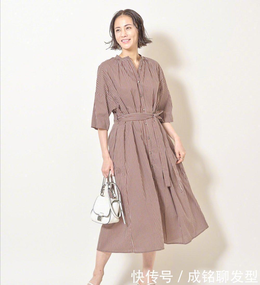 蕾丝|具有高级感的女人，穿搭越简单随意，看这10款搭配就知道品位高低