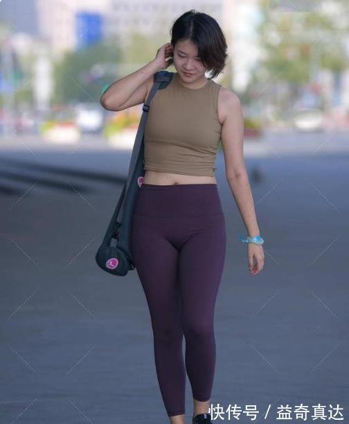 运动裤|无袖圆领衫配高腰运动裤，舒适休闲，青春活力十足