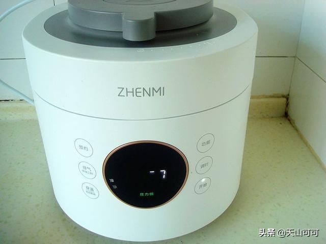  冬天，我家常吃的豆腐做法，满满胶原蛋白，解馋又暖和