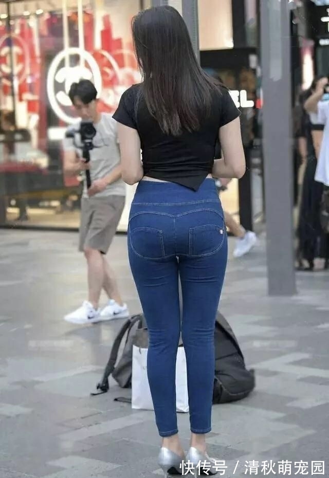 穿搭","m":"87fb0311c5d3e73e12bcef106c1dc07c655b59aa","nlabel":"stat_3259287735:zm.news.so.com:5LmQ5LmQ54ug5b+r5LmQ,pageType_zmt,glevel_3","ntag":"tfashion;sfashion_时尚;kfashion_1:时尚;kfashion_1:穿搭;kfashion_1:包臀裙;ca