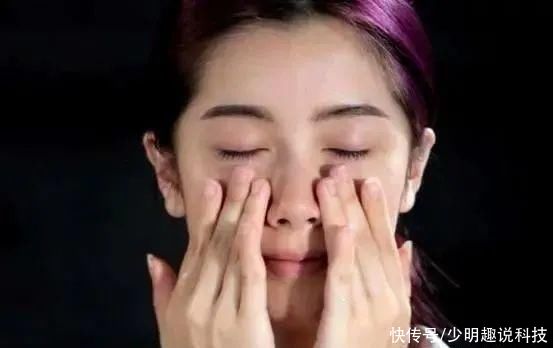 遮瑕|女人再忙也要记住:出门尽可能化淡妆，教你正确顺序，简单还漂亮