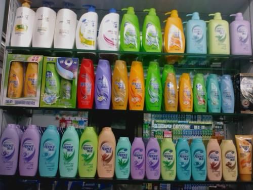 逛超市时碰到这4款洗发水，建议多买几瓶，虽然不贵，但真心好用