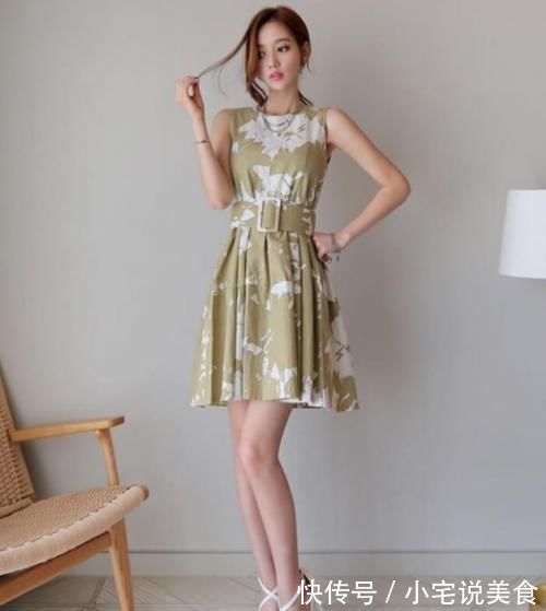 高跟鞋|美女模特:连衣裙搭配尖头高跟鞋的造型,时尚迷人秀出不羁风采