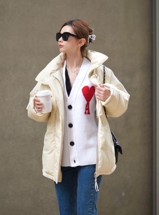 紧身裤|2022年羽绒服怎么穿才洋气?时髦精都在这样搭配,照着穿都很美!