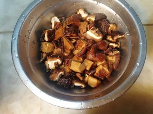  红米八宝饭，好吃的关键在浸泡，时间不同，味道才会好