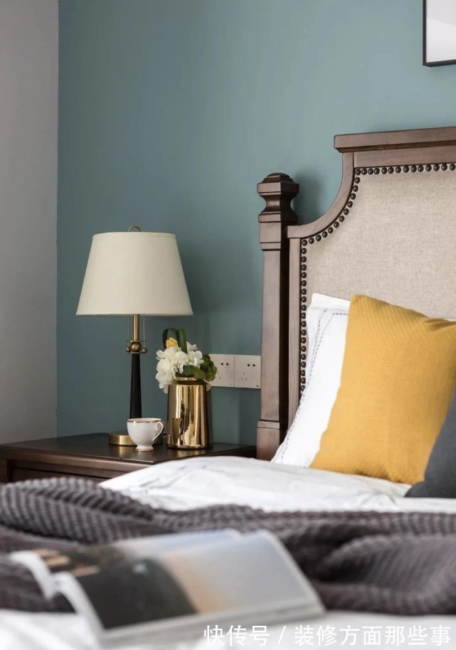 美学感|138平美式风三居室,客厅是宽阔而富有前史气味的