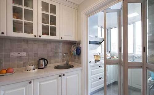 美观性|头一次见厨房装这种推拉门,不得不感叹太聪明了,后悔我家才发现