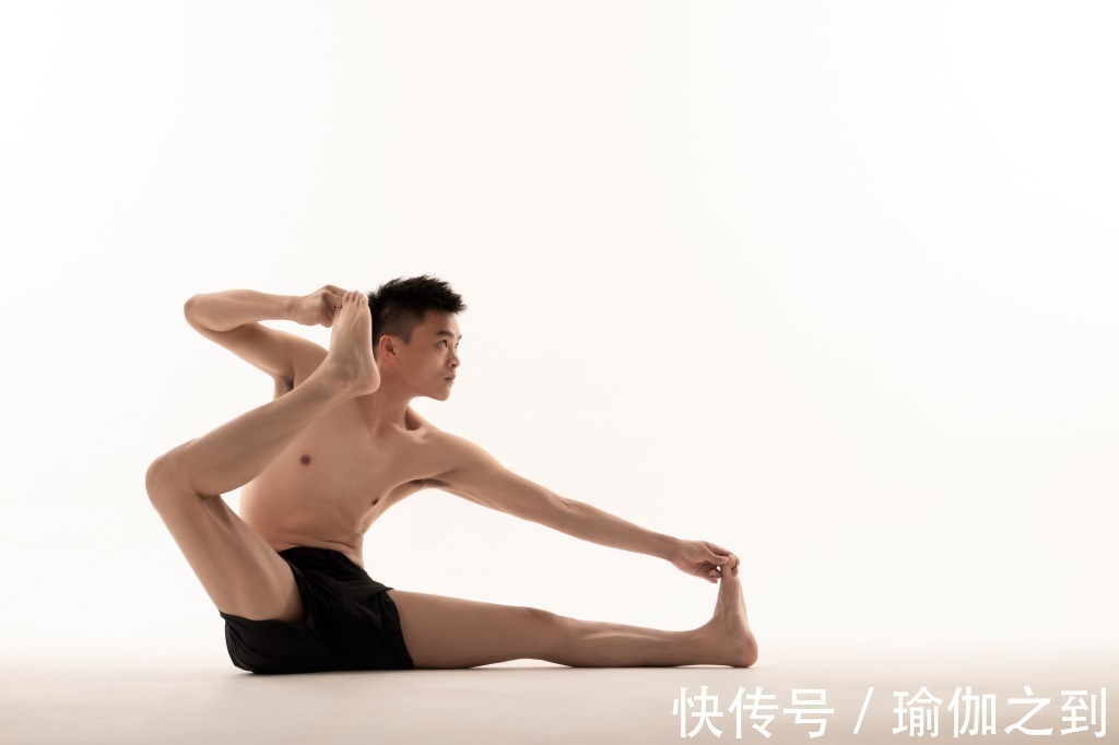 导师|零基础学习瑜伽教练怎么选择学校?