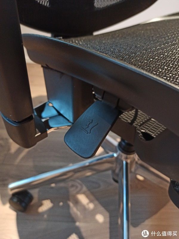 安装|男人就要对自己好一点，永艺人体工学椅D1觉醒者全特网电脑椅让你腰不酸，背不痛，做个“好”男人！