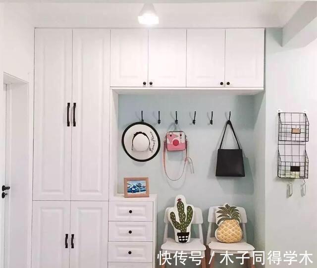 收纳|当玄关布置鞋柜后,还可做衣帽架,看看这11个经典玄关设计吧!