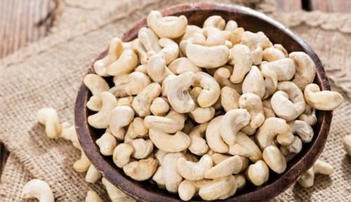 枸杞子|钓鱼10多年,才知道这些东西是饵料偏方,制作简单,效果惊人!