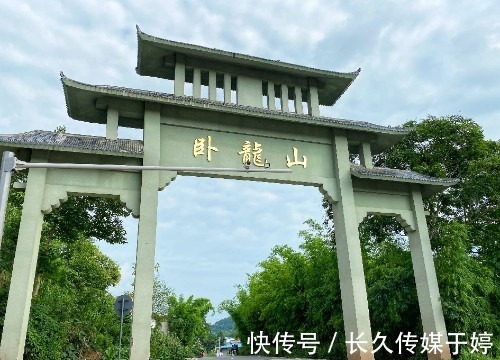 卧龙观|走进简阳卧龙观，70多岁老道长主动为道观宣传，原因让人感慨