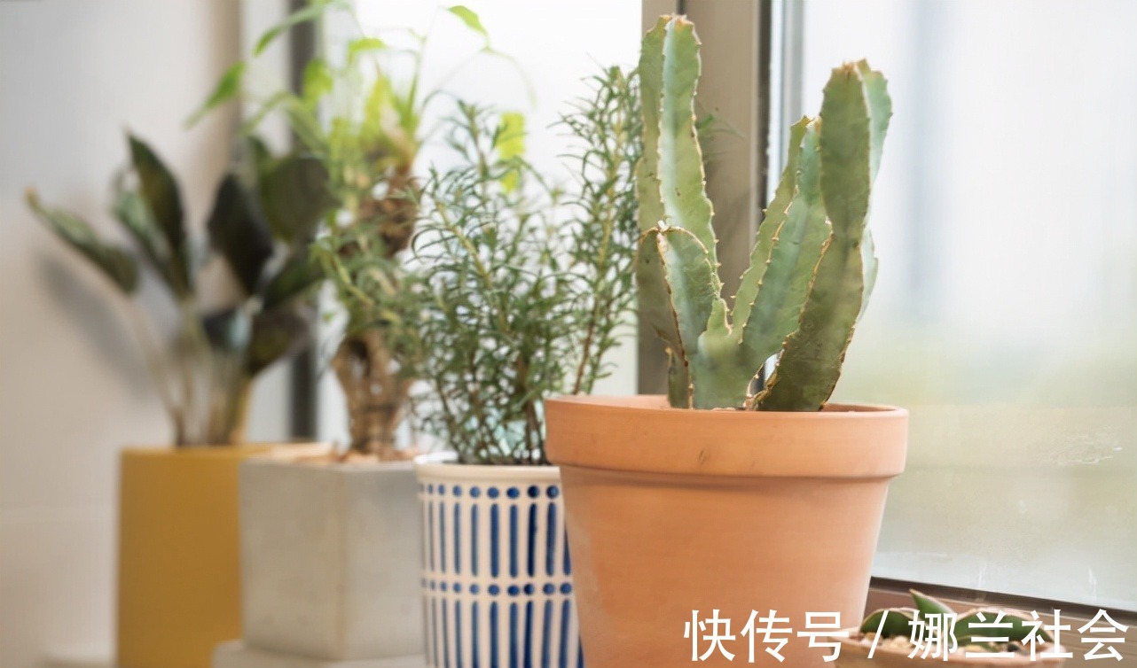 现代|130平现代极简风设计,打造出清爽简而不减空间