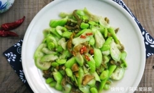 丝瓜炒毛豆|丝瓜和此物一起炒，等于天然“嫩肤菜”，排出毒素，肌肤更细腻