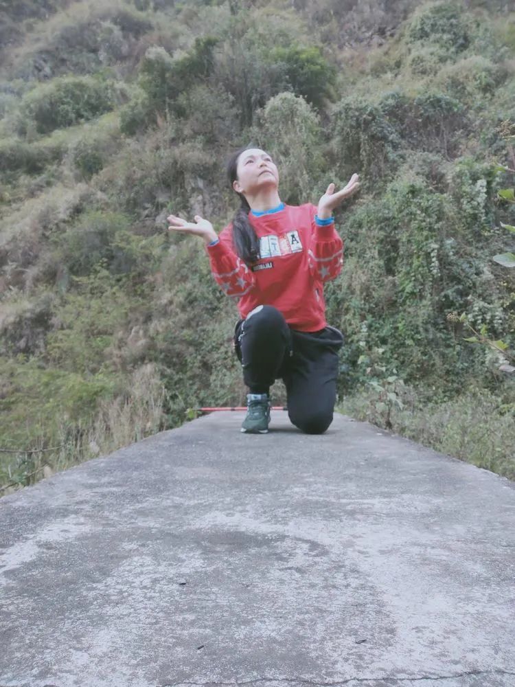 指南村|登顶东川小牯牛山——慈悲殿