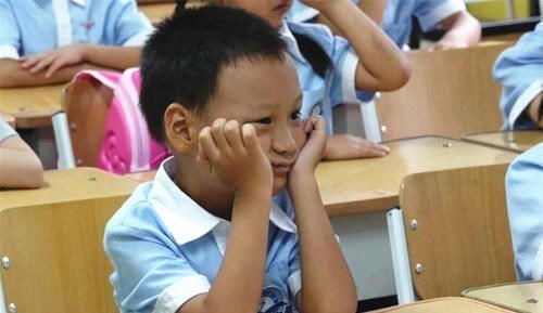 俞亮|孩子的颜值几岁“定型”?爸妈别着急,这个年龄之前还“有救”