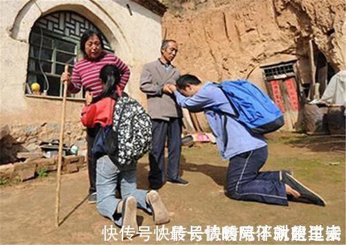 谈女士|“爸爸妈妈又不偷不抢，有什么好嫌弃的”，孩子一番话让父母泪目