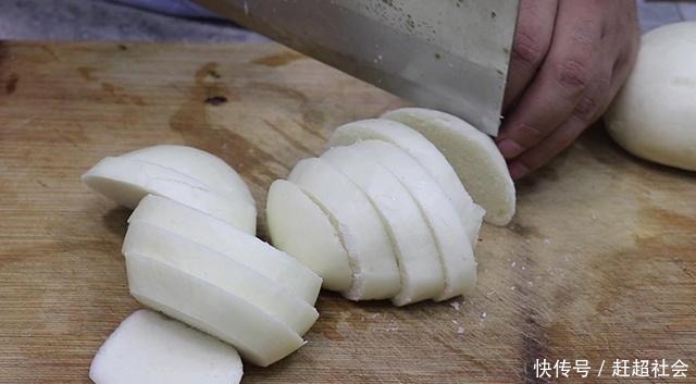 炸馒头片这样做,外脆内软不吸油,咬一口嘎嘣脆,比锅巴片好吃