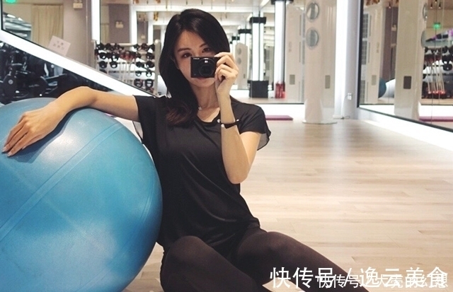 打底裤 独特高雅的紧身打底裤美女,显得有品位!