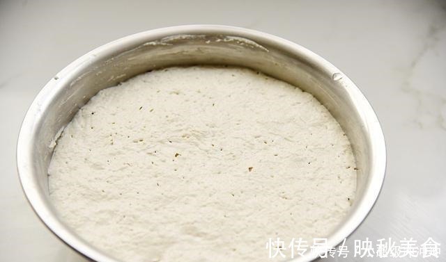 面粉|小米新吃法,加入面粉一搅拌,锅中蒸一蒸,比面包还要松软