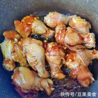 鸡翅根|这道照烧鸡翅根连续吃了3碗，全家人都一致好评