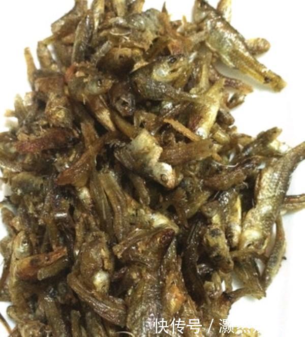 小鱼干|遇到这种鱼我总要买2斤,含钙量特别高,家里小美女吃了长高高!
