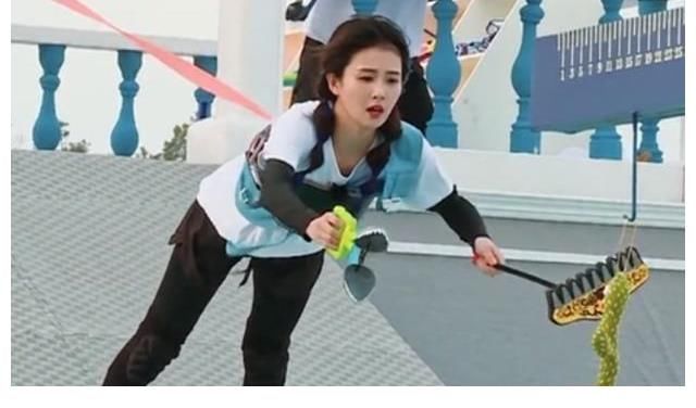 新一季《跑男》大换血,4男3女阵容引热议,baby被边缘化C位不再