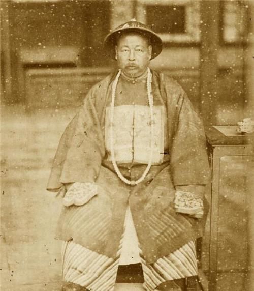 脓包|晚清十大名人真容：婉容确实漂亮，李莲英满脸脓包，图8很像陈道明