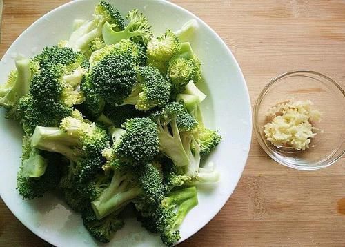 3种西兰花不要买,越早知道越好,菜贩:我们从来不吃!