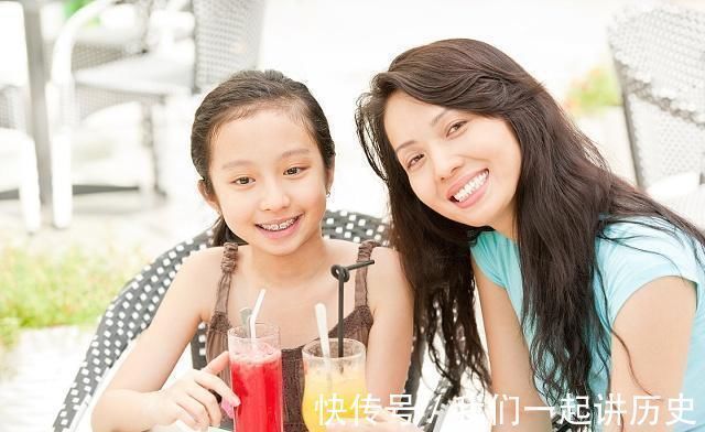 大长腿|女孩第一次来“例假”,若不早于这个年龄,将来大长腿“没跑了”