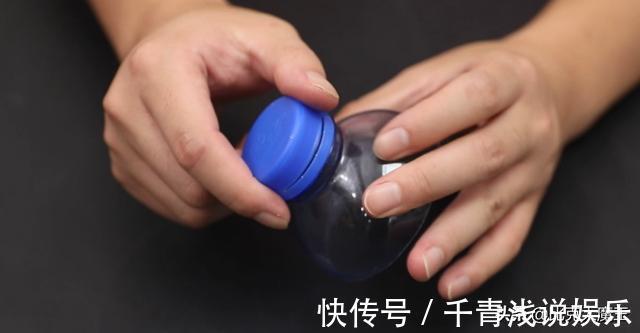 大瓶口的塑料瓶别扔了，简单改造一下，厉害又好用，家家都能用到
