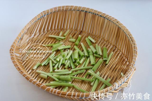馅儿|调韭菜馅儿时,只要记住调味顺序,韭菜就不会出水,饺子鲜汁四溢