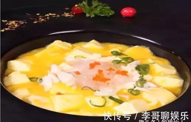 美食推荐:泡椒拌鱼皮、葱黄烧鱿鱼、蟹粉燕液豆腐制作方法