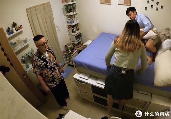 屋子|生活艺术家 篇三十二:买不起房的香港夫妻,住在9㎡的小屋里,他们却说:住出了幸福感