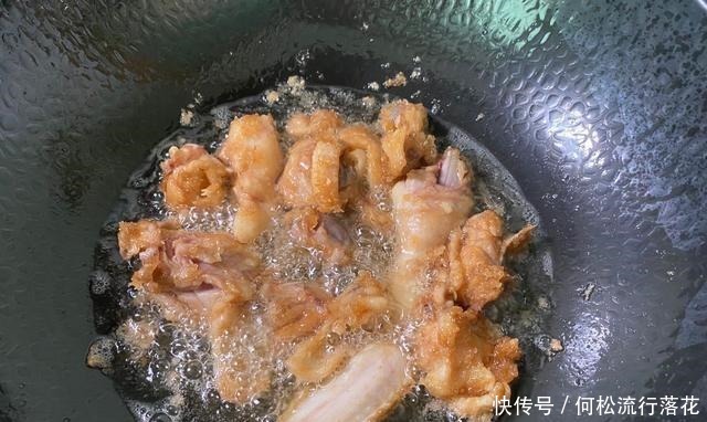 美味|咸蛋黄烤鸡,教你在家做网红美味,方法简单,味道鲜美,骨脆至香