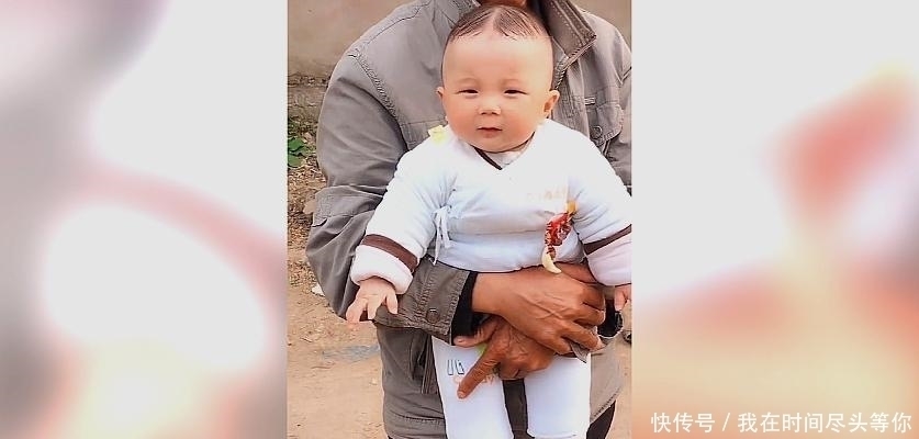 营养物质|孩子这头发也太搞笑了,父母实力坑洼,网友:要考虑宝宝感受啊