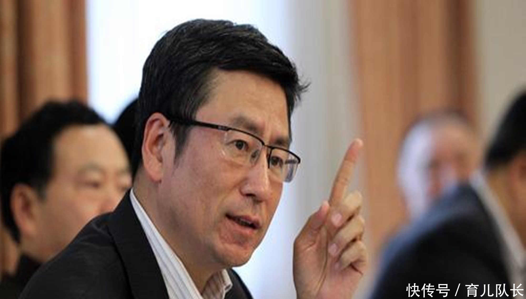 父母|白岩松:父母要明白有三种苦孩子不会白吃,吃得越多长大越有出息