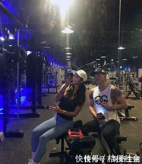 胖妞|胖妞堅持健身4年, 成功減肥后身材性感, 人也變得自信開朗了!