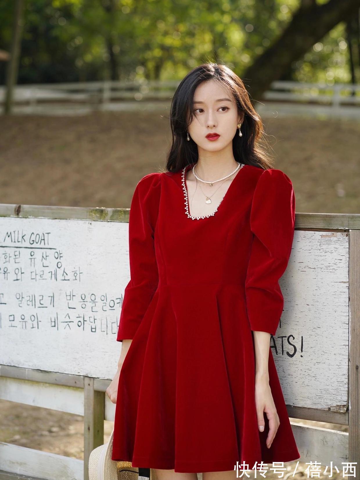 战袍|新年战袍你准备好了吗?“红色连衣裙”吸睛满分,优雅又有女人味