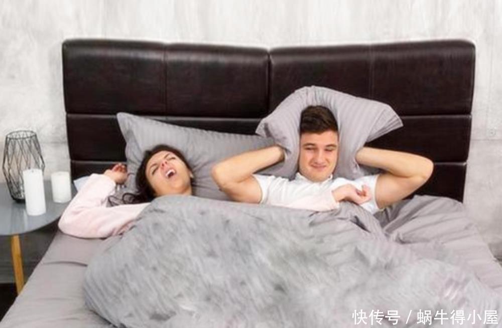胎儿|女性怀孕后,睡觉时的这个行为,对胎儿发育影响很大,孕妈别大意