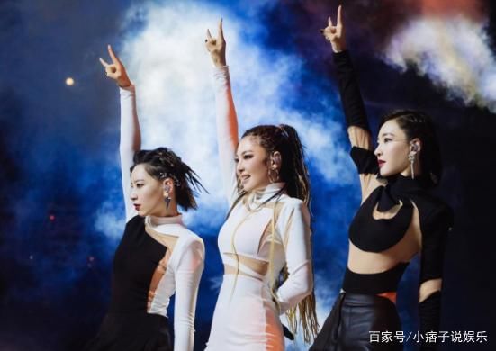 《乘风破浪的姐姐》第二季开播，可这个节目……