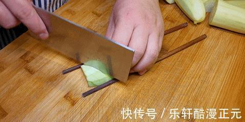 茄子这样做,好看更好吃,全程不放一点肉,味道比肉还要香