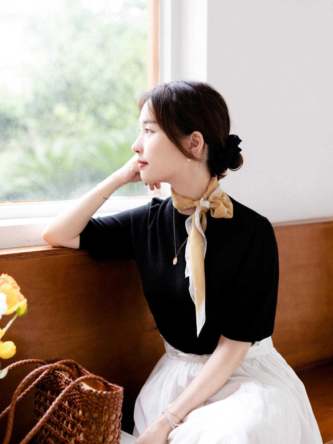 淑女鞋|原来秋天的正确打开方式是这样的,针织衫搭配裙子,温柔到骨子里了