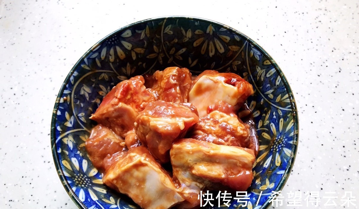 香菜|排骨别总炖，蒸一蒸，鲜香入味，没有油烟更健康，省时省力！