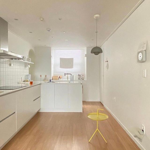 主妇|爱惨了韩国的极简之家,全屋干净到令人发指!连条毛巾都整整齐齐