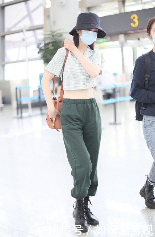 “廉价感”的女人,穿衣服都有4个特点,希望你没有